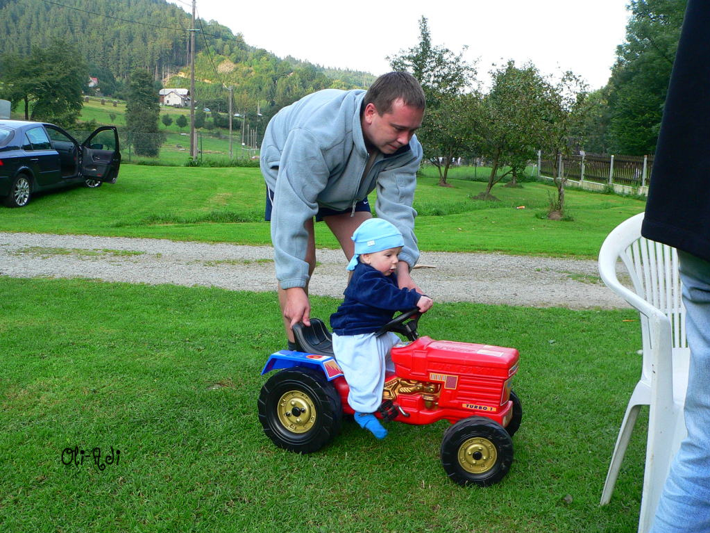 Na traktoru u dědy a babičky